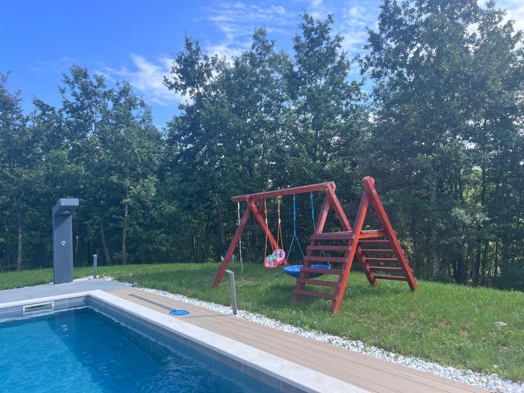 Vila Prisunca Jacuzzi & Swimming Pool Pazin Kültér fotó